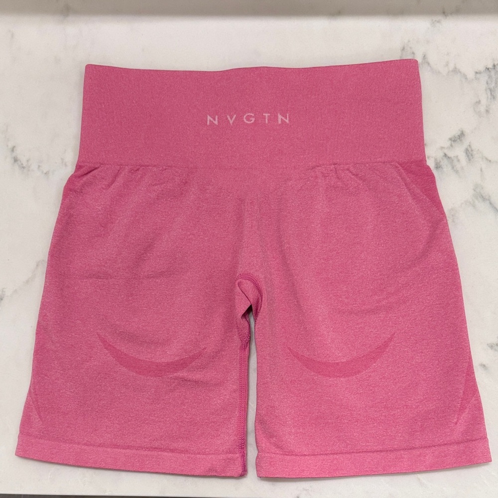 NVGTN contour seamless shorts in bubblegum
